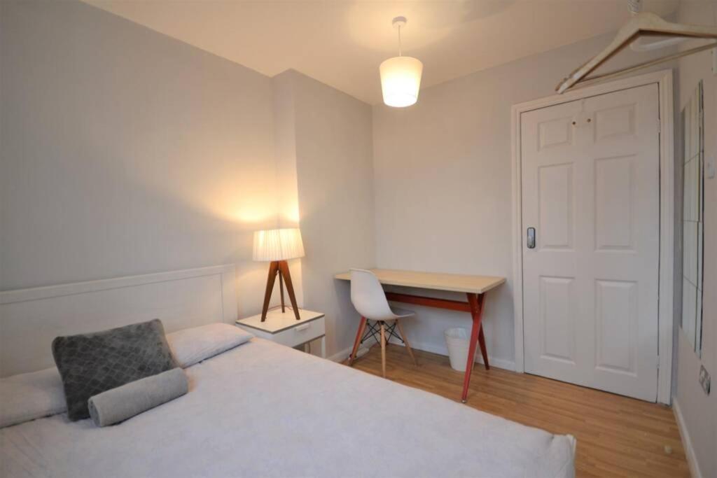 Stylish Budget 4 Bedroom Flat In Brick Lane Λονδίνο Εξωτερικό φωτογραφία